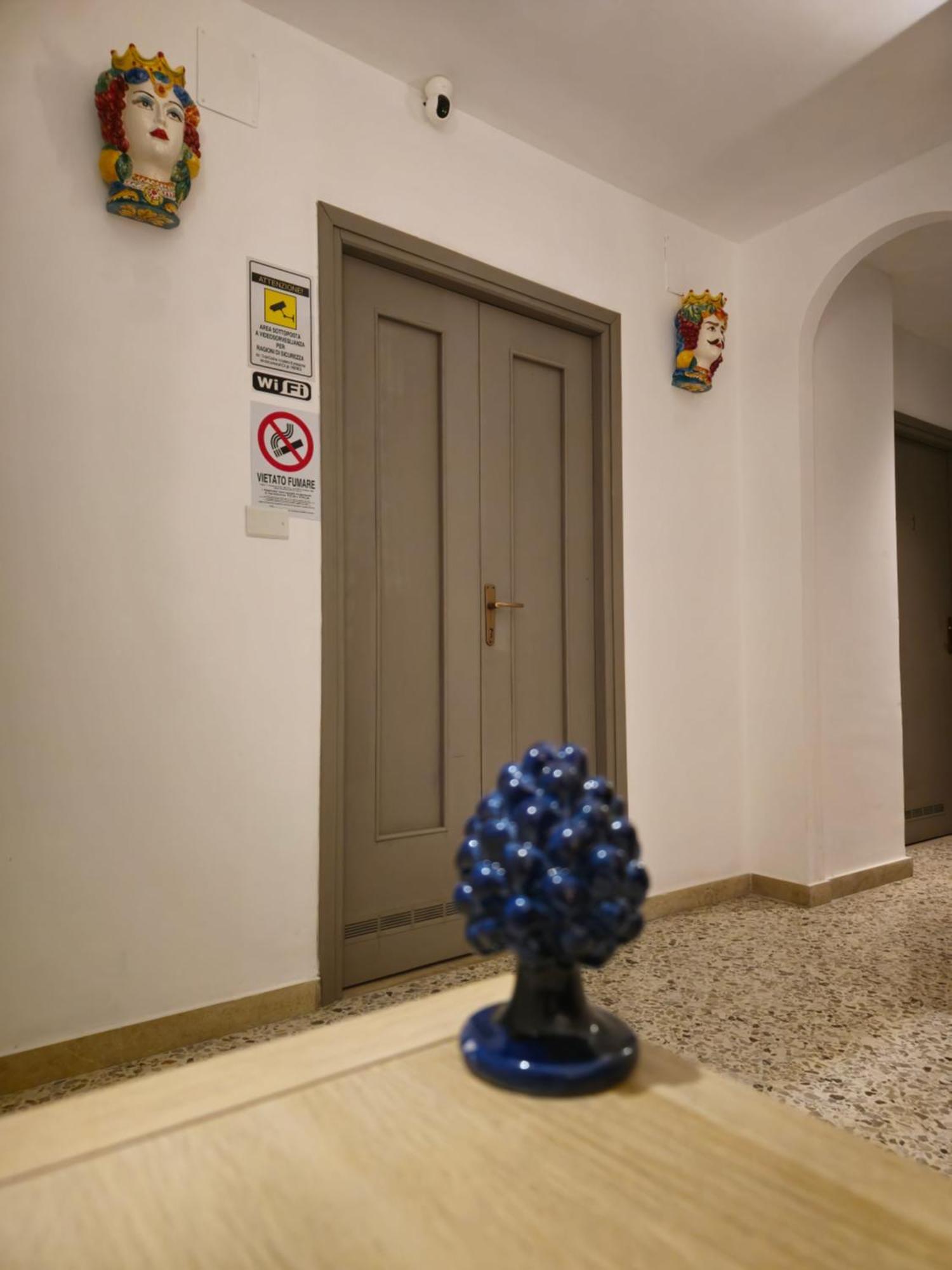 Apartmán Palermo Belmonte Florio Exteriér fotografie